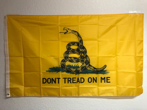 900101 "Don't Tread On Me" Yellow Flag
